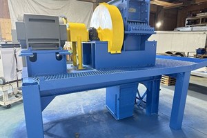Montgomery Industries 18HD-ER  Hogs and Wood Grinders